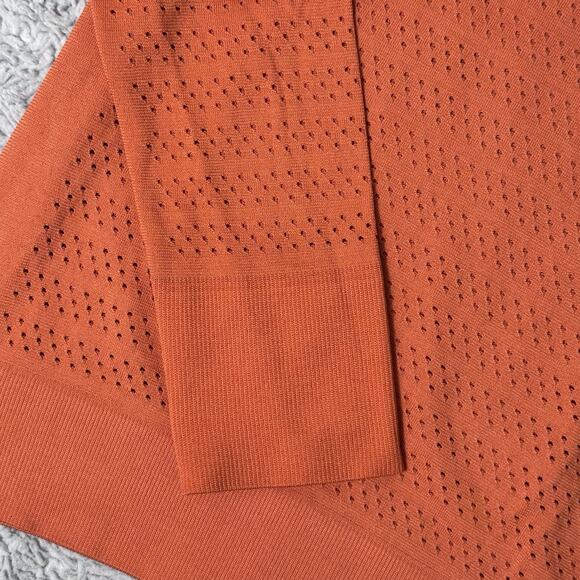 LULULEMON BREEZE BY LONGSLEEVE PERFORATED WOMENS SHIRT SZ 6 EUC - Picture 3 of 7